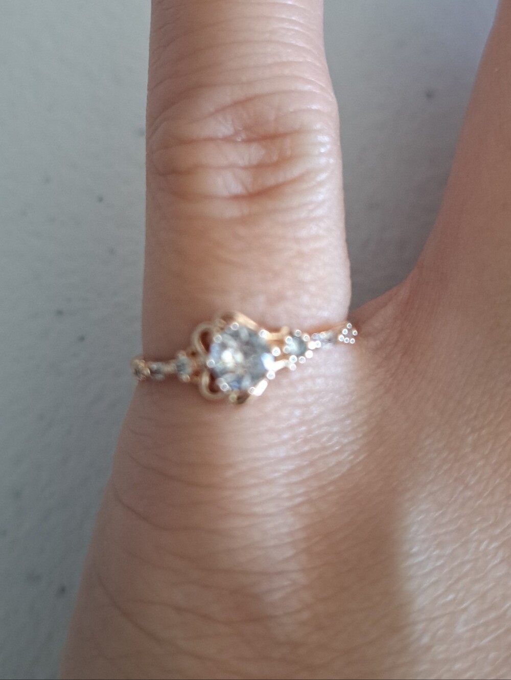 Japan Designed Delicate Rose Gold Solitaire Ring with Clear Stone